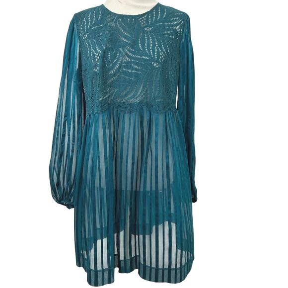 BCBGMAXAZRIA Dresses & Skirts - BCBG Maxazaria Teal Lace Sheer Stripe Babydoll Dress Long Sleeve S